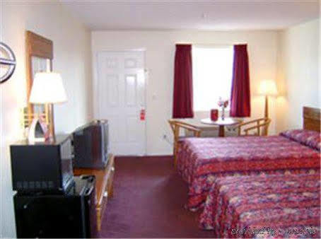 Peach Tree Inn Branson Eksteriør bilde